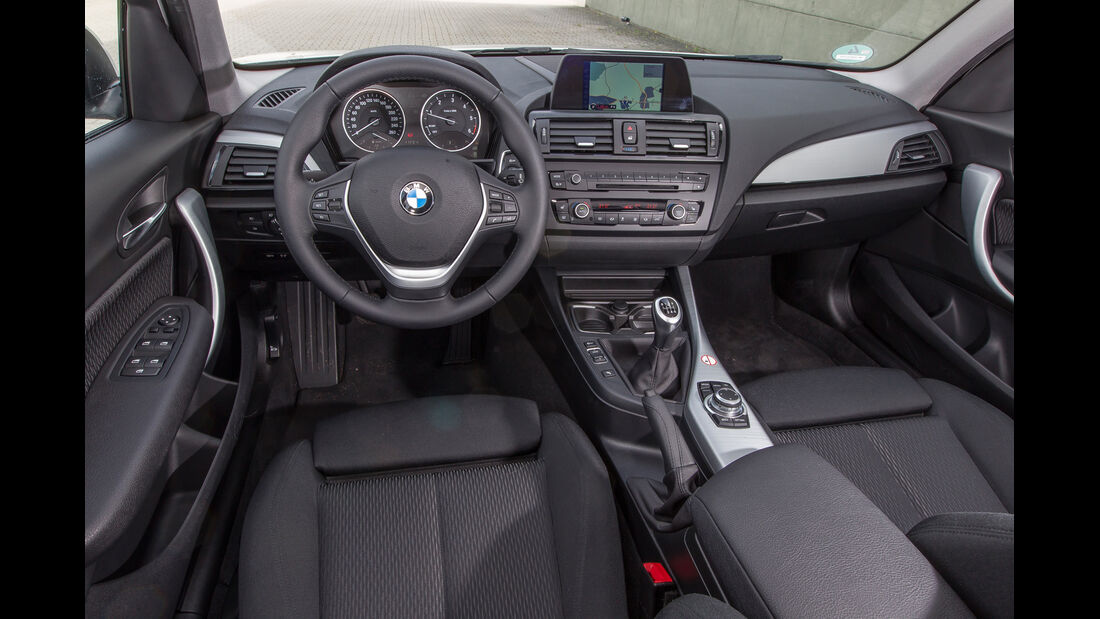BMW 114d, Cockpit, Lenkrad