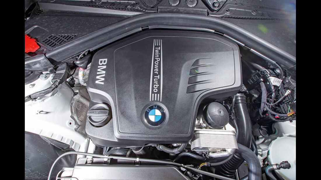 BMW 125i, Motor