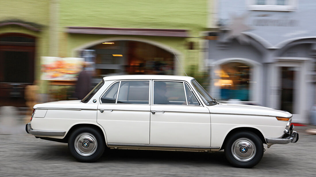 BMW 1800, Seitenansicht