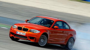 BMW 1er M Coupe, Frontansicht, Driften, Rauch