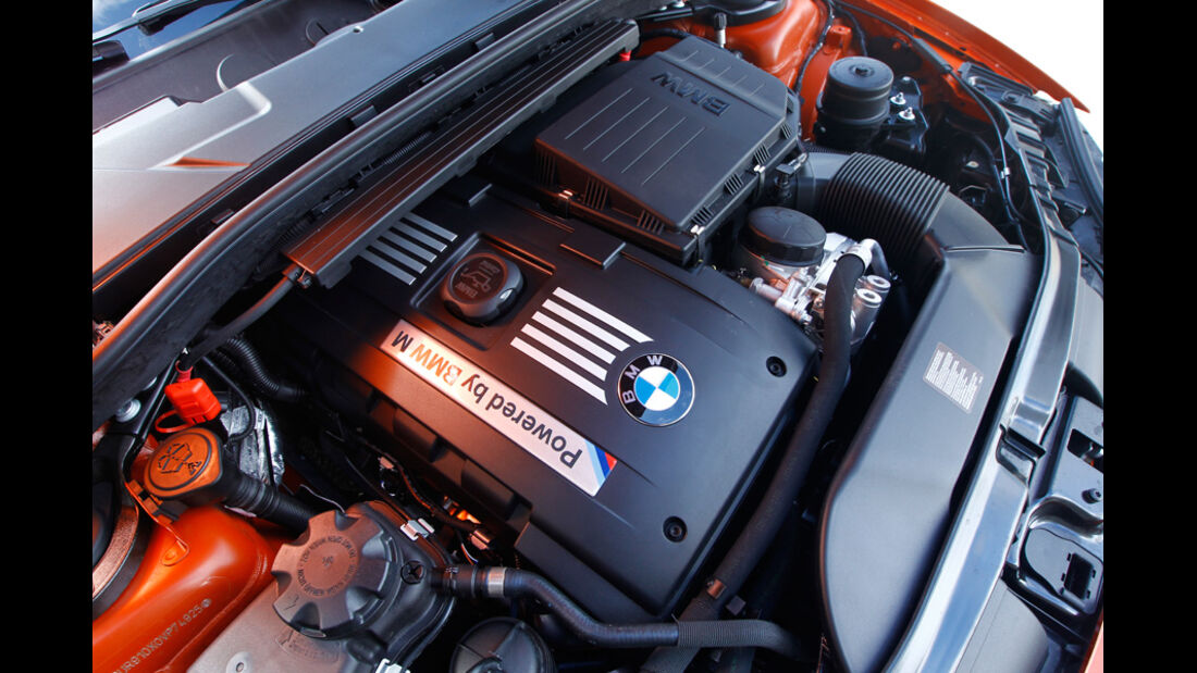 BMW 1er M Coupe, Motor, Motorraum