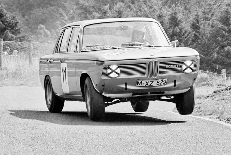 BMW 2000 ti Hubert Hahne 6.8.1966 AvD Nürburgring Trophäe 