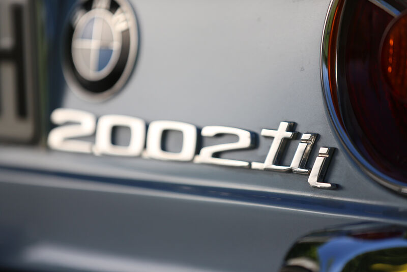 BMW 2002 tii, Typenbezeichnung