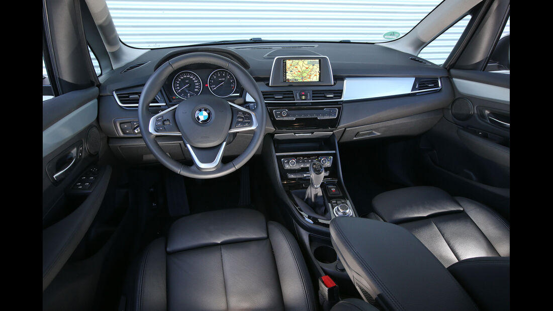 BMW 218i Active Tourer, Cockpit