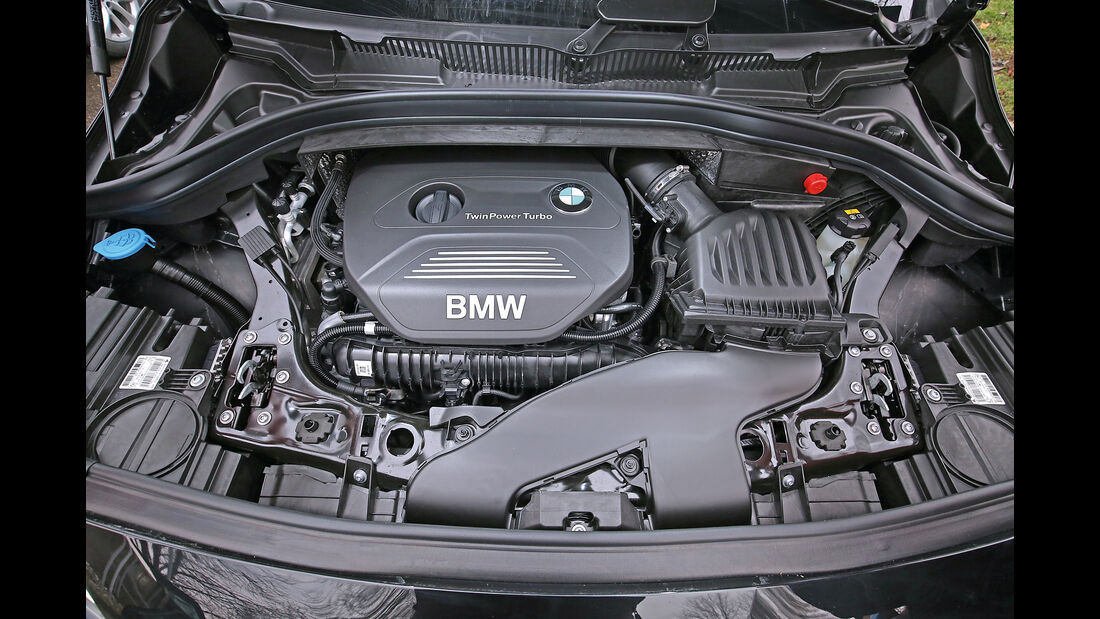 BMW 220i Active Tourer, Motor