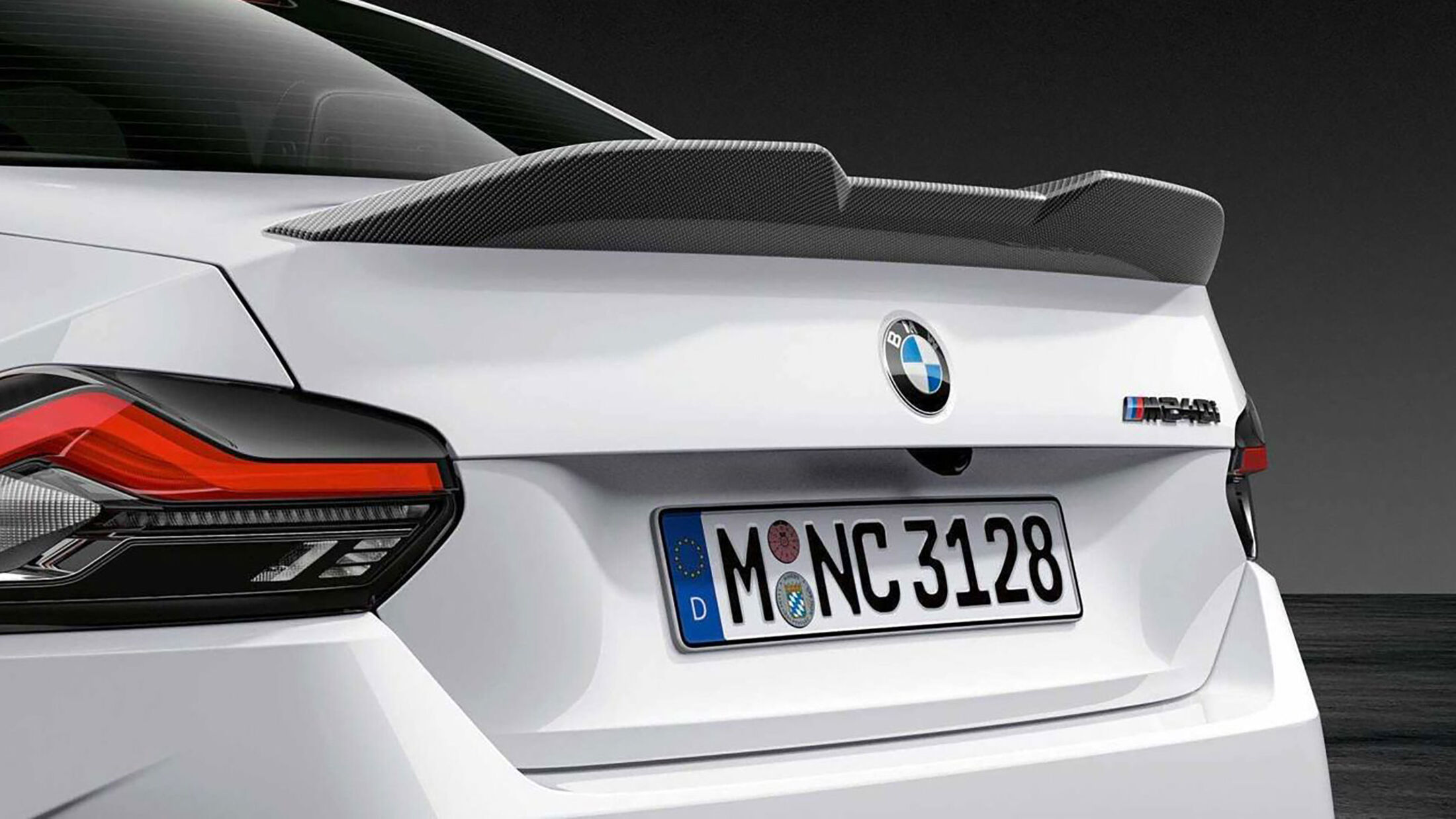 Foto: BMW 3er Limousine mit BMW M Performance Zubehör Interieur (vergrößert)