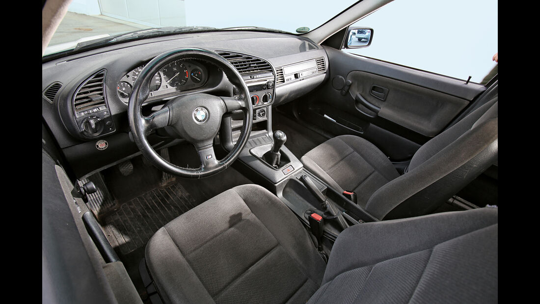 BMW 318i (E36), Cockpit