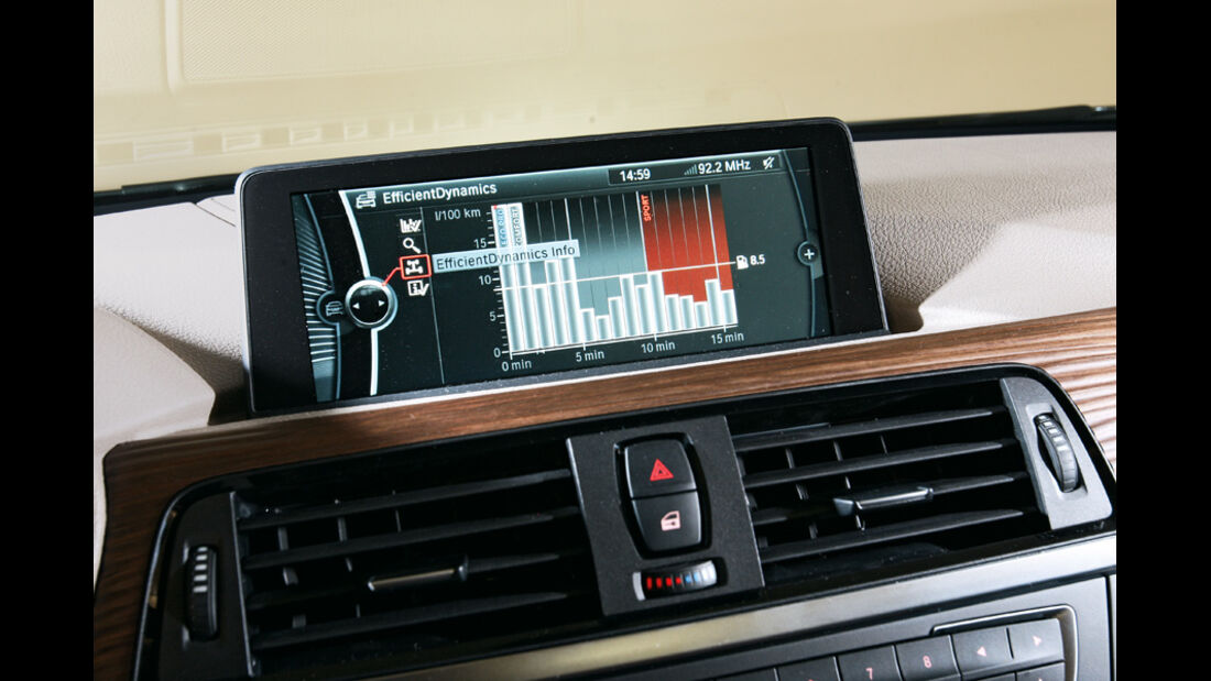 BMW 320d Modern Line, Display, Bildschirm