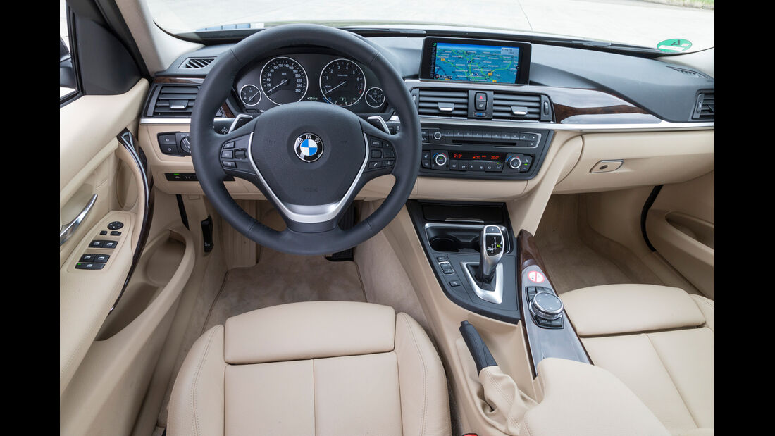 BMW 320i, Cockpit