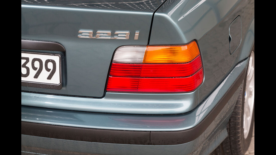 BMW 323i, Typenbezeichnung