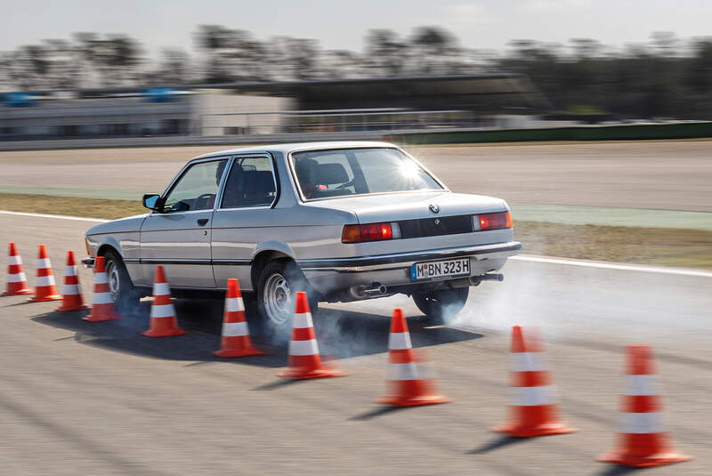 BMW 323i