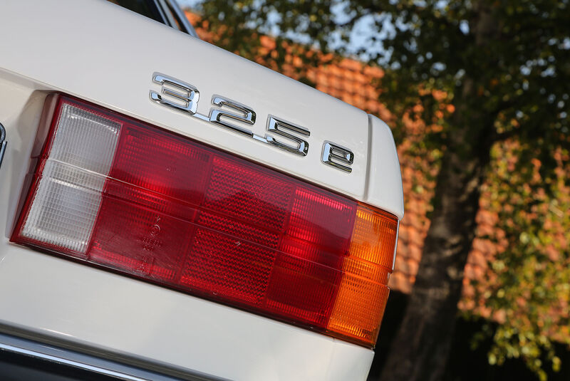 BMW-325e-Heck