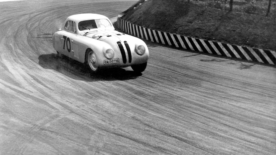 BMW 328 Touring Coupé während des I. Gran Premio Brescia delle Mille Miglia, 28.04.1940