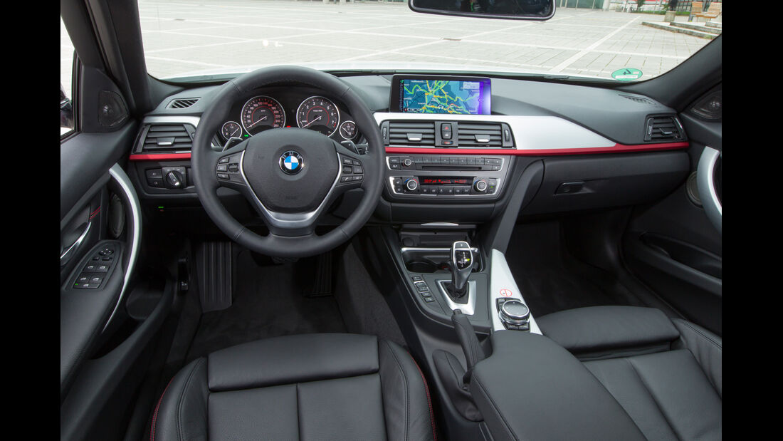 BMW 328i Touring,Cockpit