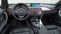 BMW 328i Touring,Cockpit