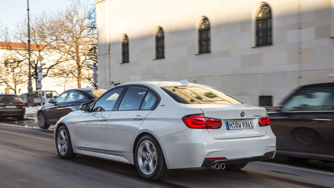 BMW 330e im Fahrbericht | AUTO MOTOR UND SPORT