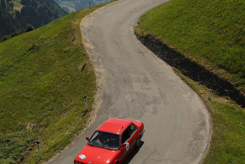 BMW 333i auf der Silvretta Classic 2015