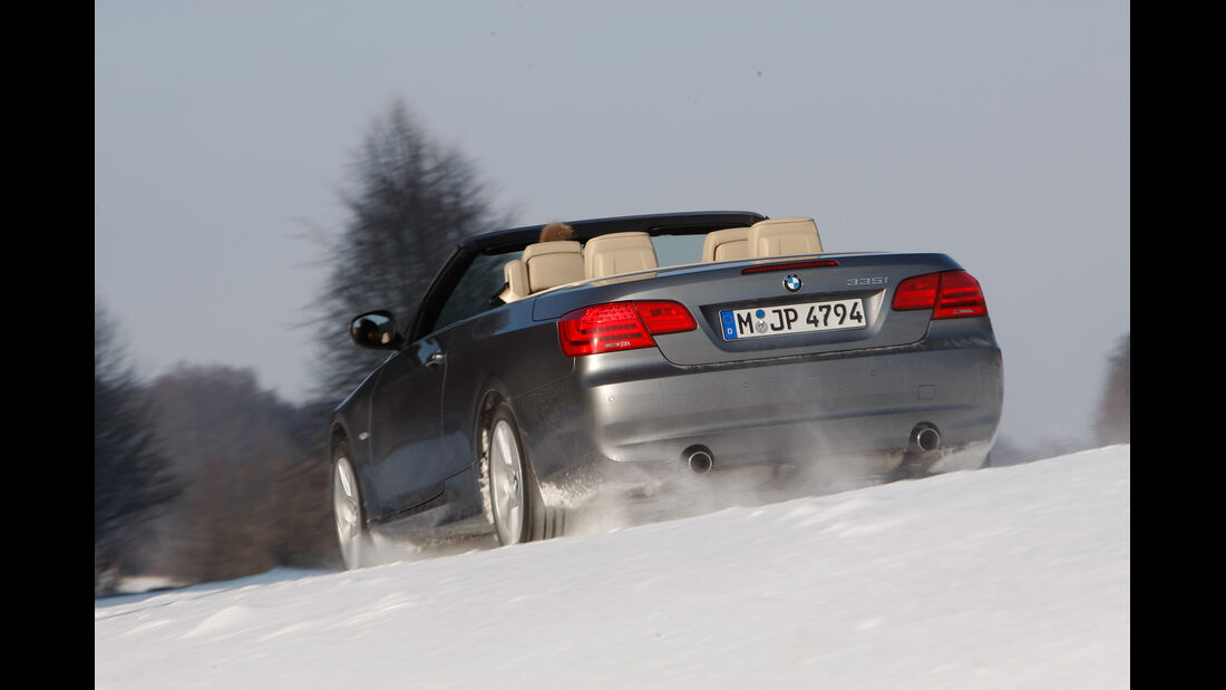 BMW 335i Cabriolet, Heck, Schnee