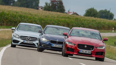 BMW 340i, Jaguar XE S, Mercedes C 400 4Matic, Frontansicht
