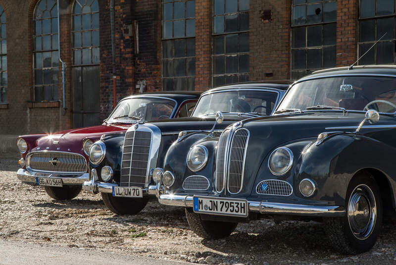 BMW 502, Mercedes 300, Opel Kapitän, Front