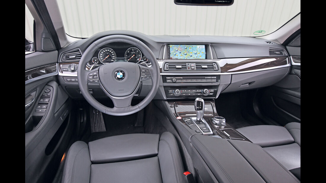 BMW 518d Touring, Cockpit
