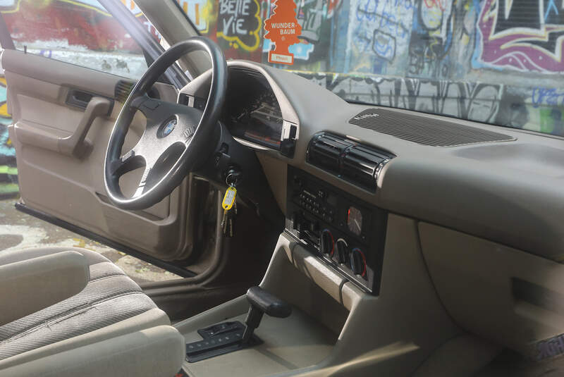 BMW 520i 24V, Interieur