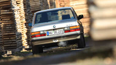 BMW 520i (E28)