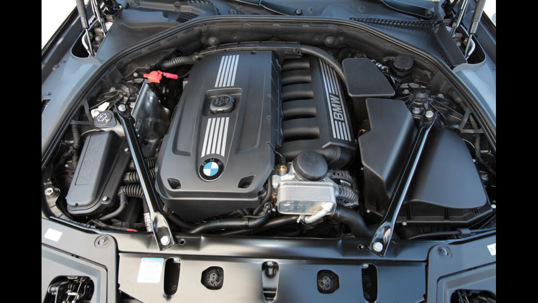 BMW 523i, motor