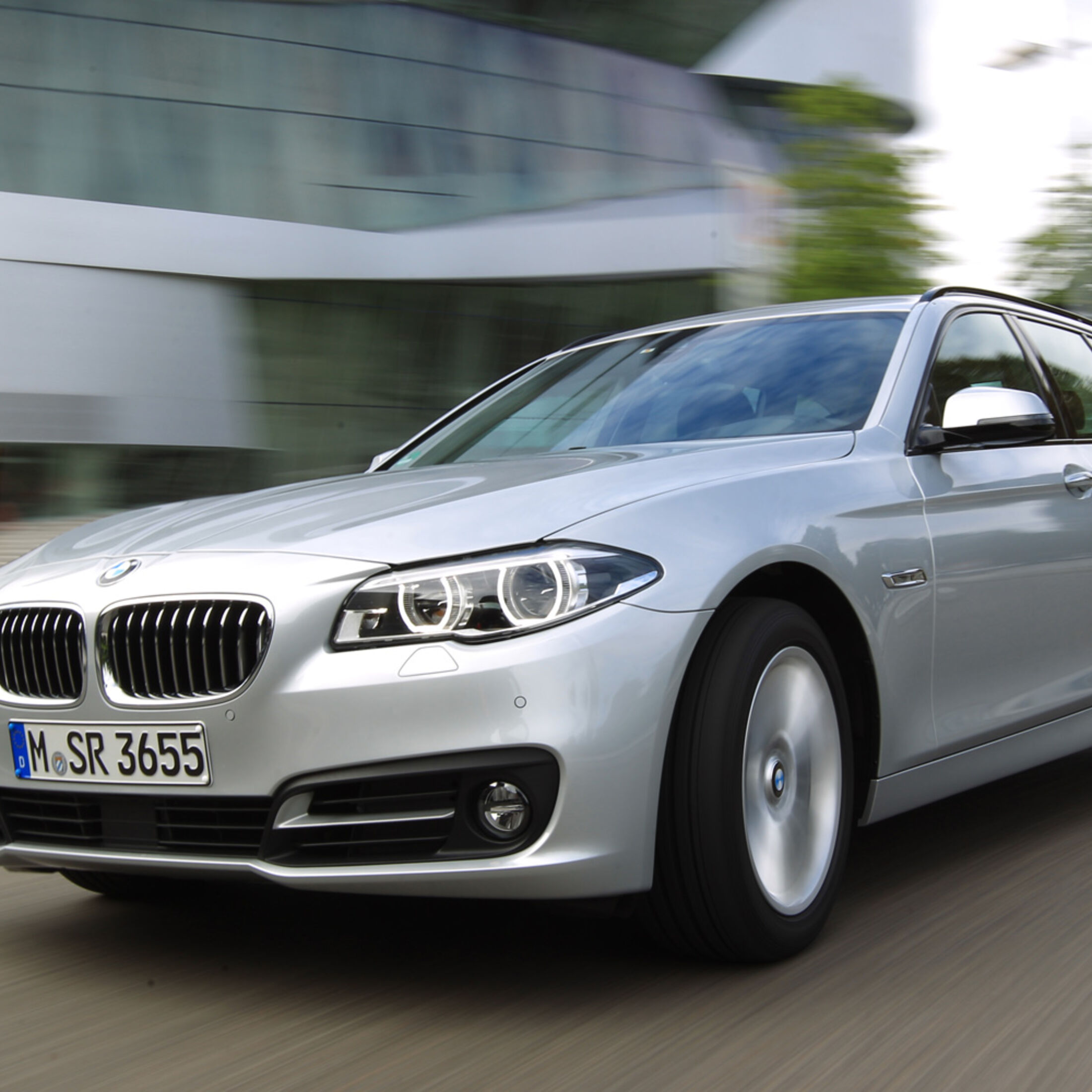 https://imgr1.auto-motor-und-sport.de/BMW-525d-Touring-Frontansicht-jsonLd1x1-8d7c78e0-725658.jpg