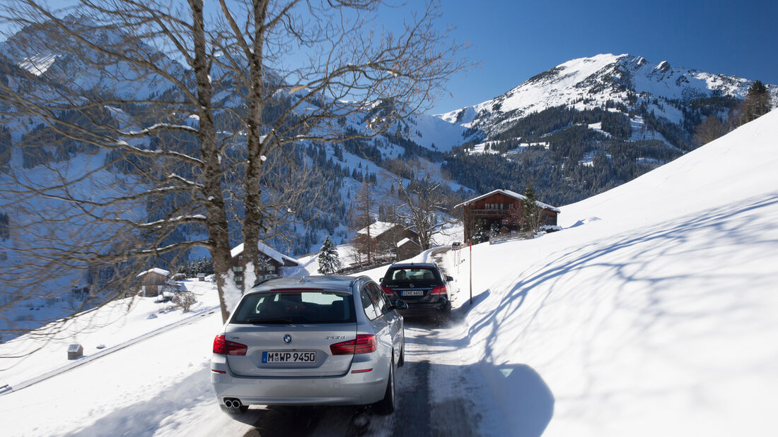 BMW 525d Touring xDrive, Mercedes E 250 CDI T 4matic, Heckansicht