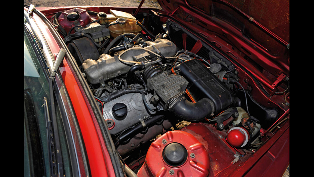 BMW 528i, Motor