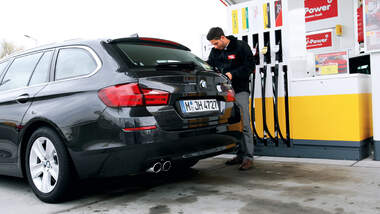 BMW 528i Touring, Tanken