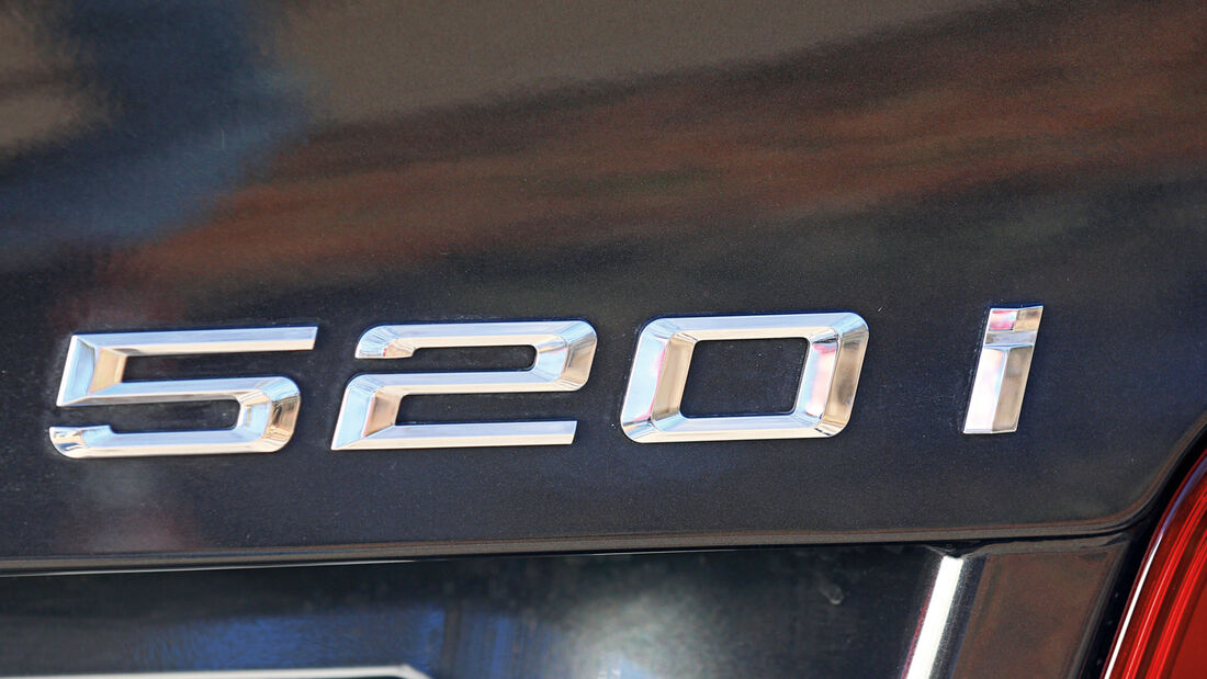 BMW 528i, Typenbezeichnung