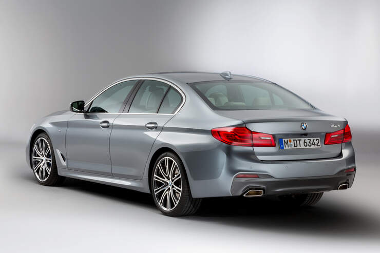 BMW-540i-xDrive-Heckansicht-fotoshowBig-bc54b9c8-984370.jpg