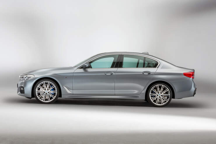 BMW-540i-xDrive-Seitenansicht-fotoshowBig-b4972a20-984369.jpg
