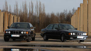 BMW 730i (E32)
