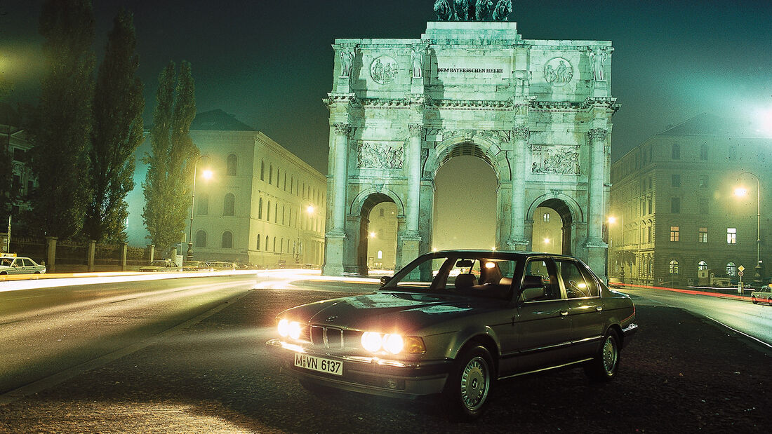 BMW 735i, Siegestor, Frontansicht