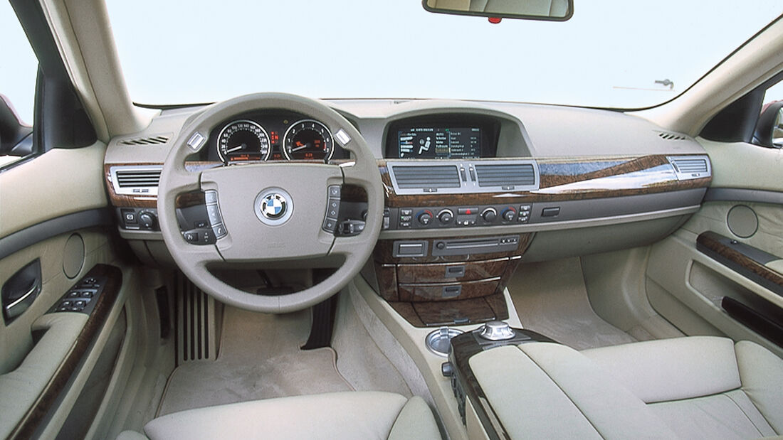 BMW 745i (E65), Cockpit