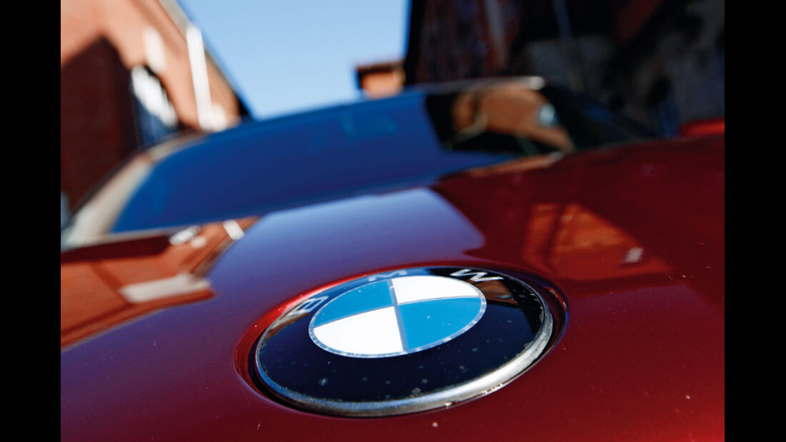 BMW 750 iL, Emblem