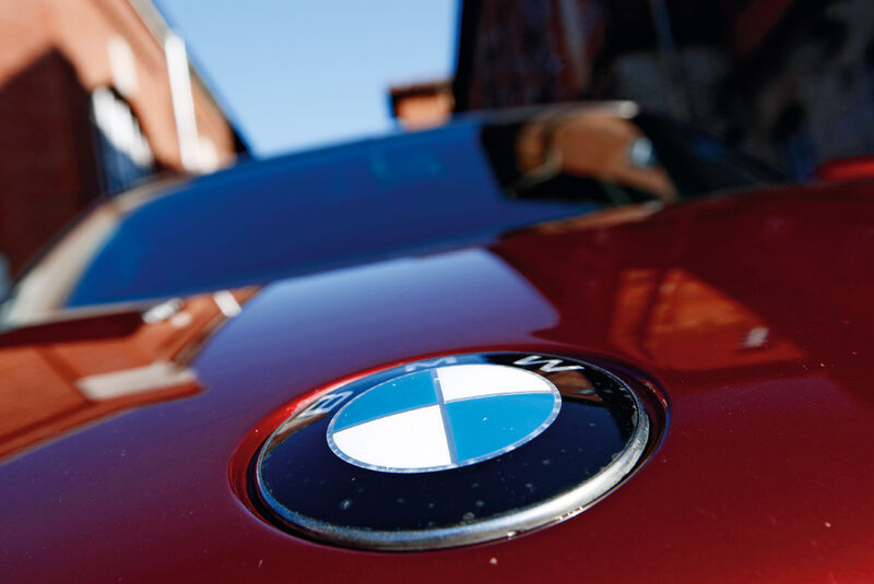 BMW 750 iL, Emblem