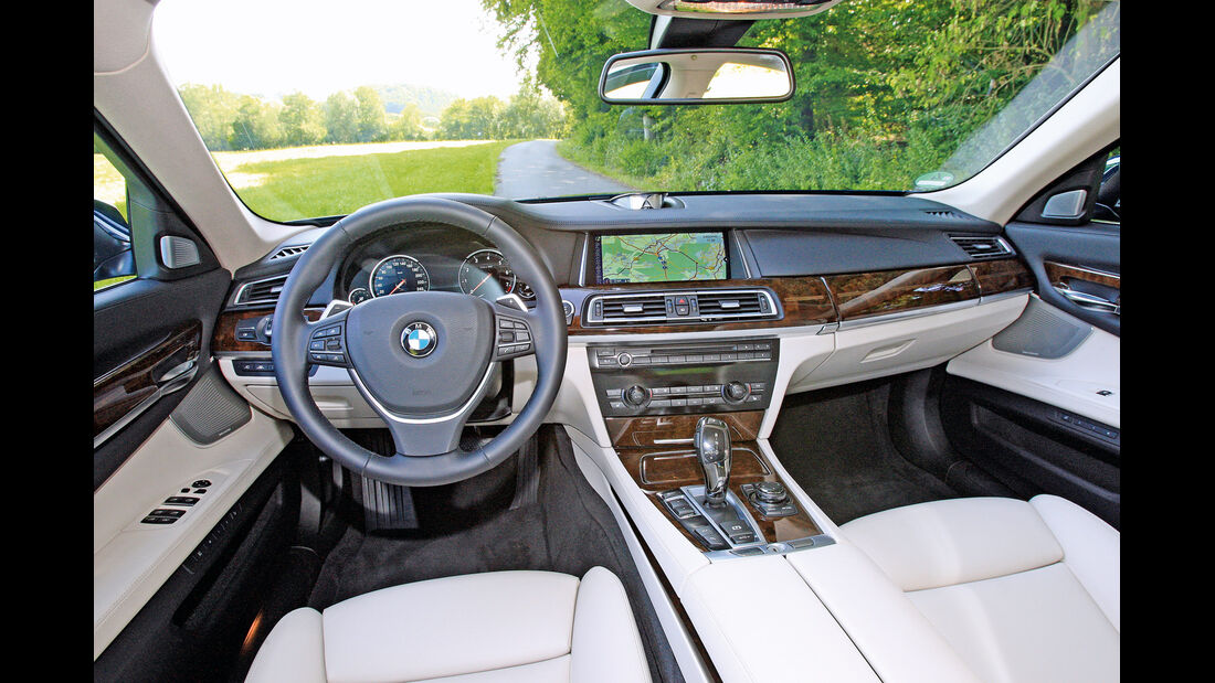 BMW 750i, Cockpit, Lenkrad