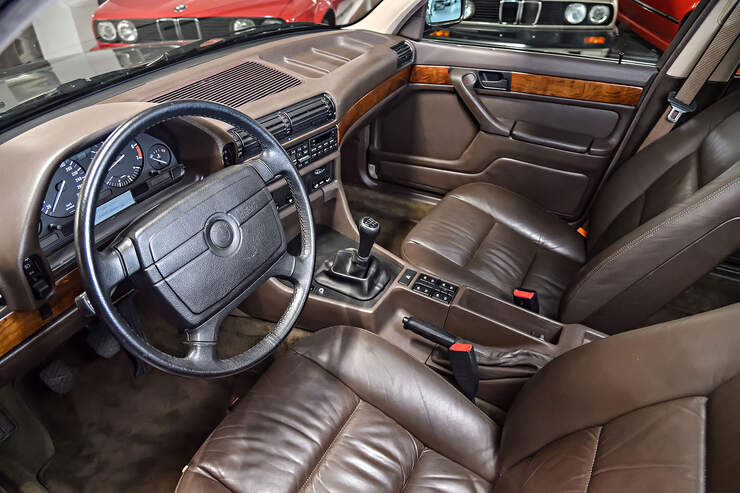 BMW-7er-E32-V16-Goldfish-fotoshowBig-86c4776b-998650.jpg