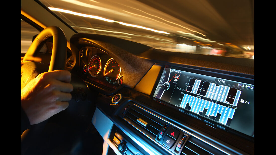 BMW Active Hybrid5, Bildschirm, Lenkrad