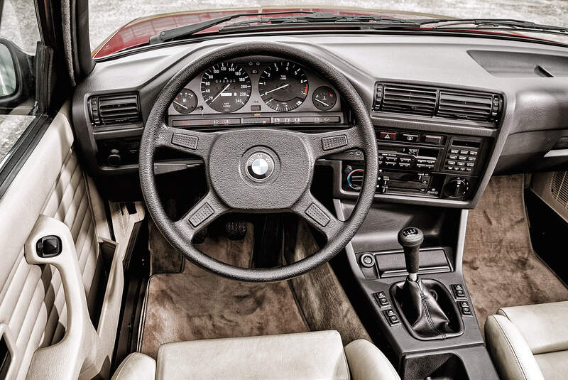 BMW Dreier E30 Cabriolet, Cockpit