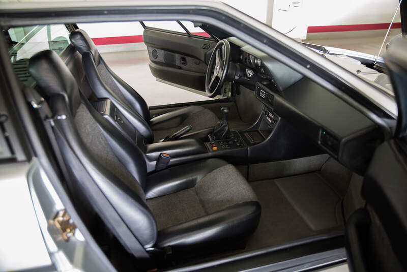 BMW M1 - Polaris Silver - Sportwagen - Mint Classics