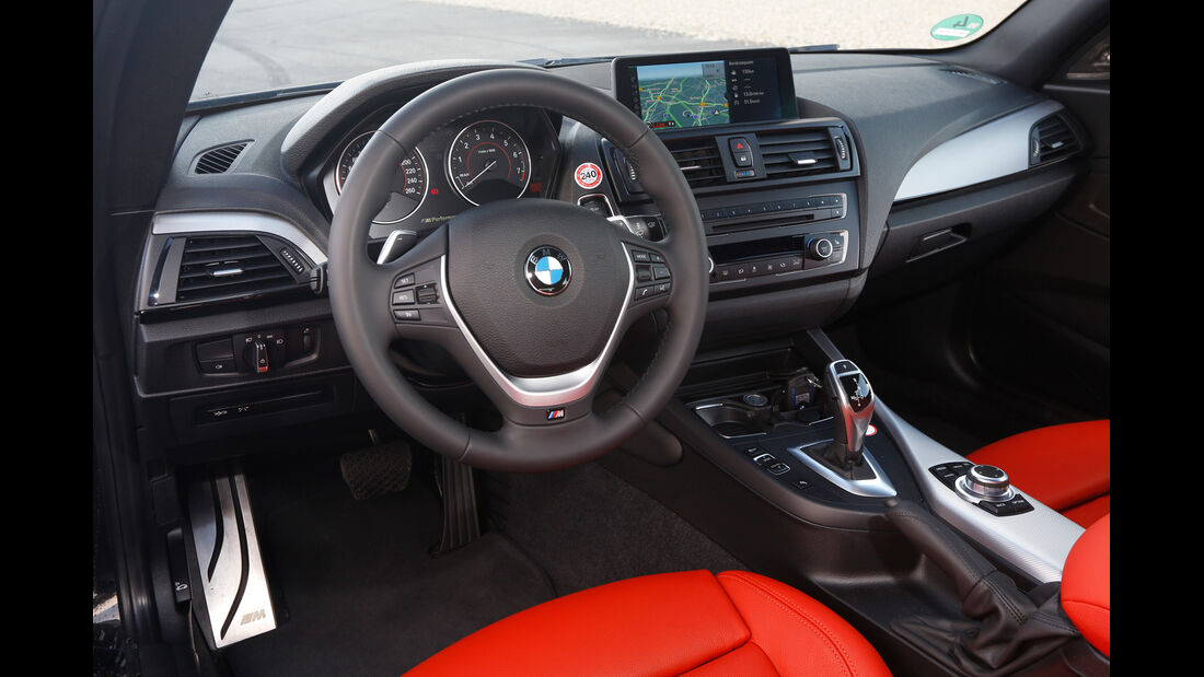 BMW M135i xDrive, Cockpit