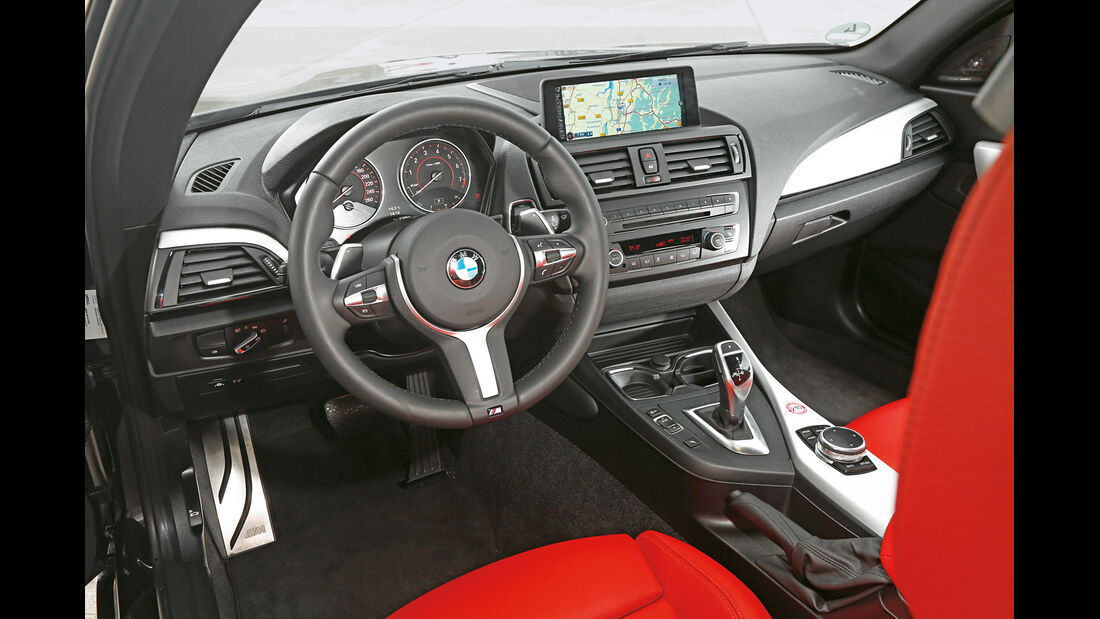 BMW M235i, Cockpit