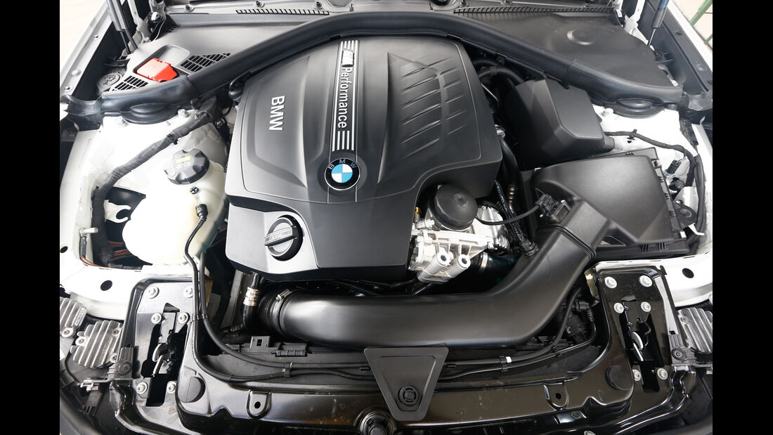 BMW M235i, Motor
