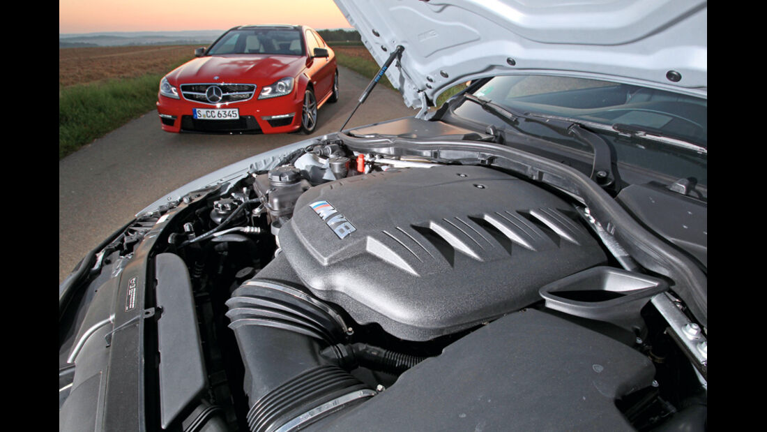 BMW M3 Coupe Competition, Mercedes C 63 AMG Performance Package, Motorhaube