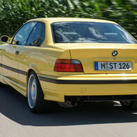 BMW M3 E36 Coupé (1993) Fahraufnahme  Heck